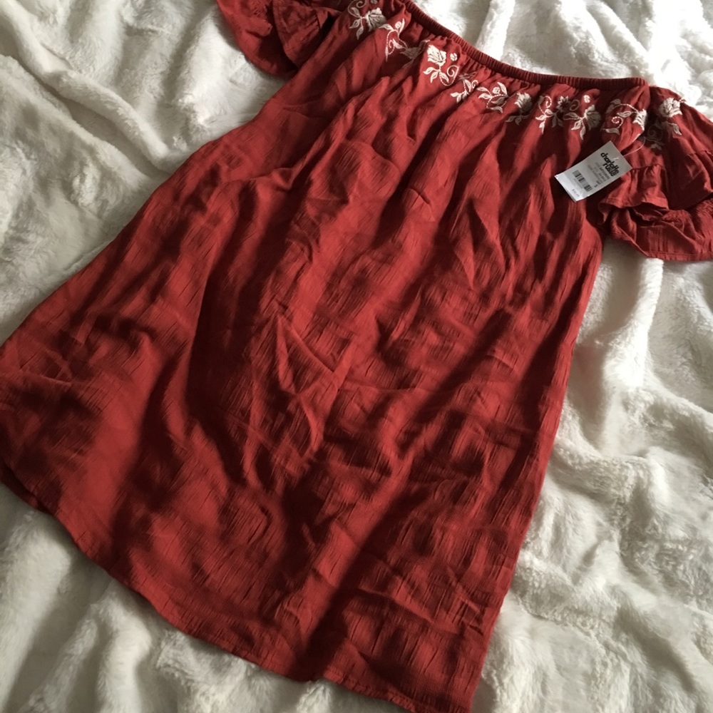 Burnt orange cropped sleeve dress